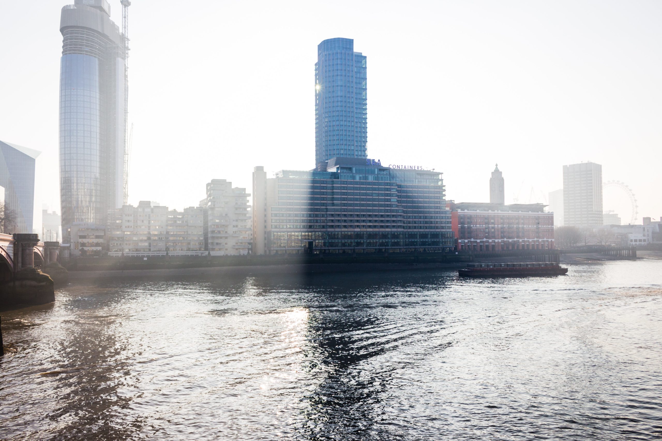 Губей город на воде. Thames XXI.